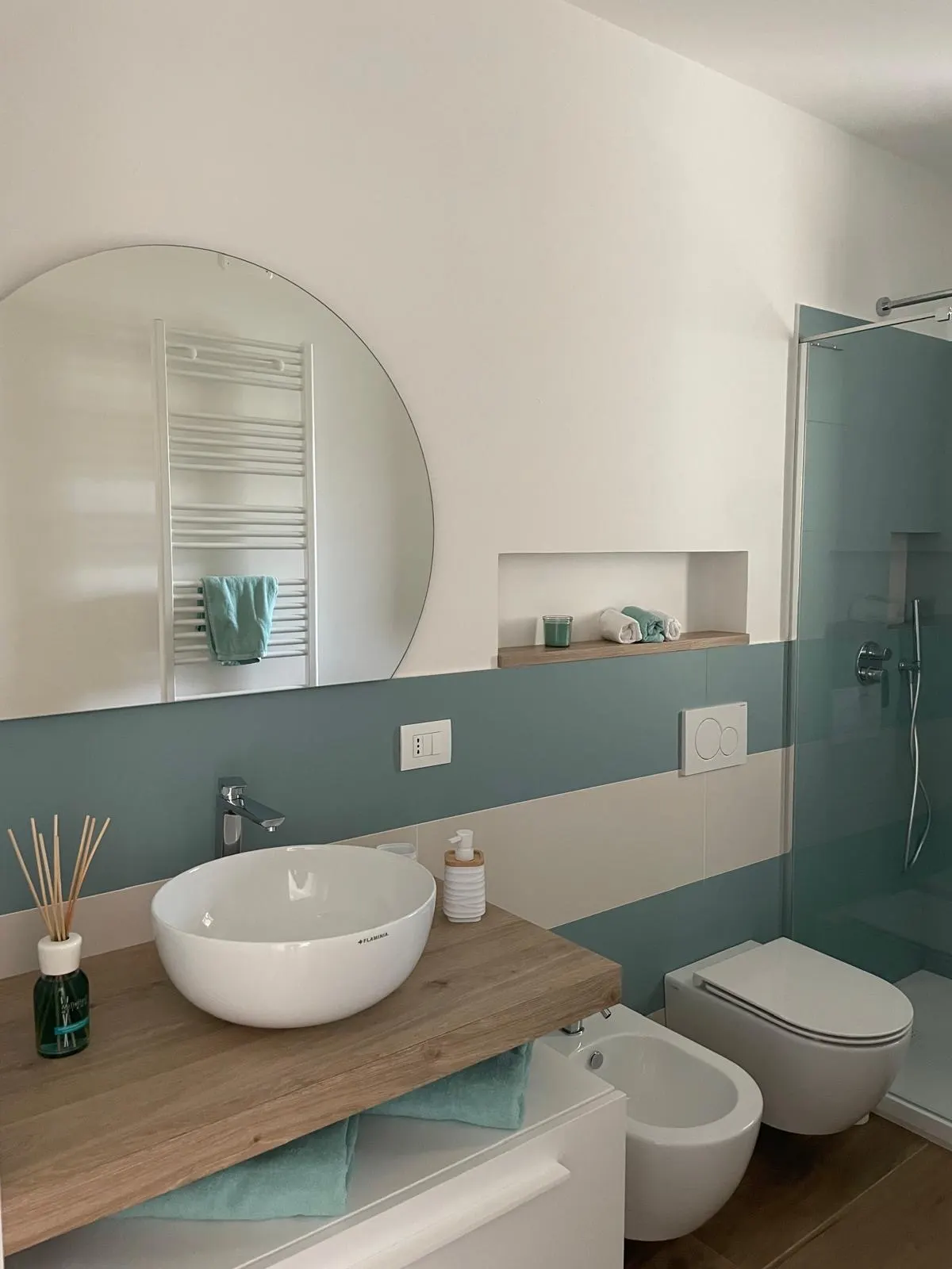 Bagno con doccia walk-in